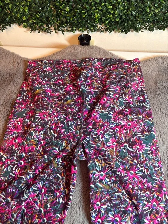 lululemon athletica Floral Print Leggings Size 12 - Picture 2 of 6